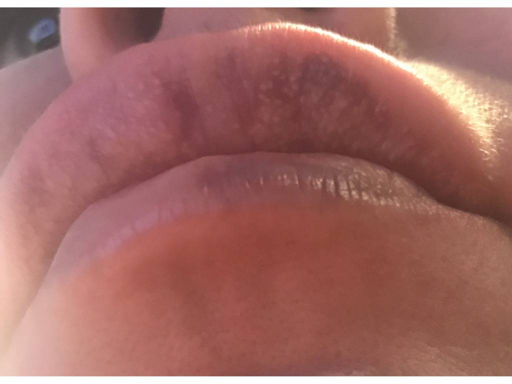 Колечко на половых губах жены фото