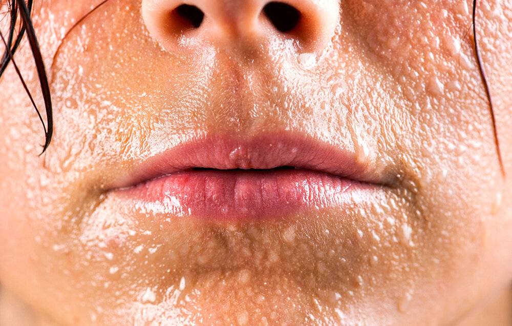 Почему потеют брови и нос