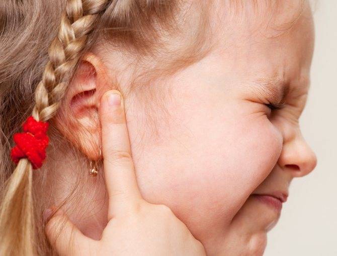 Какие народные средства от боли в ухе могут помочь