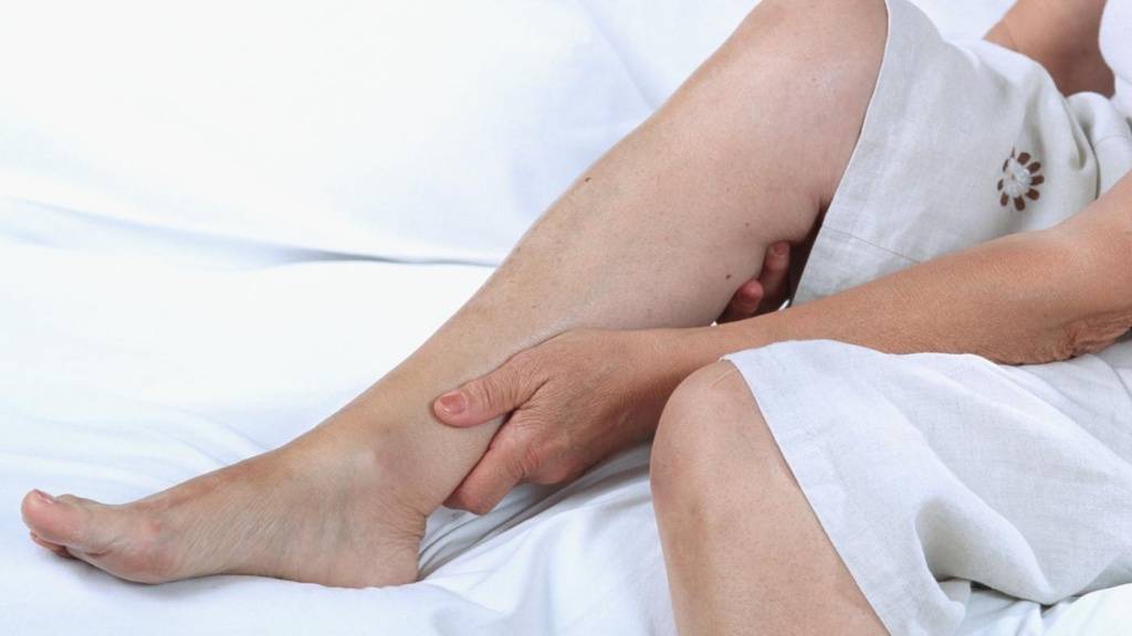 Боль в мышцах голени сзади: причины, симптомы заболеваний, лечение