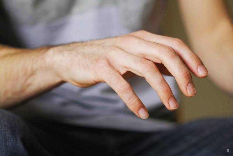 Что такое тремор или как называется болезнь когда трясутся руки