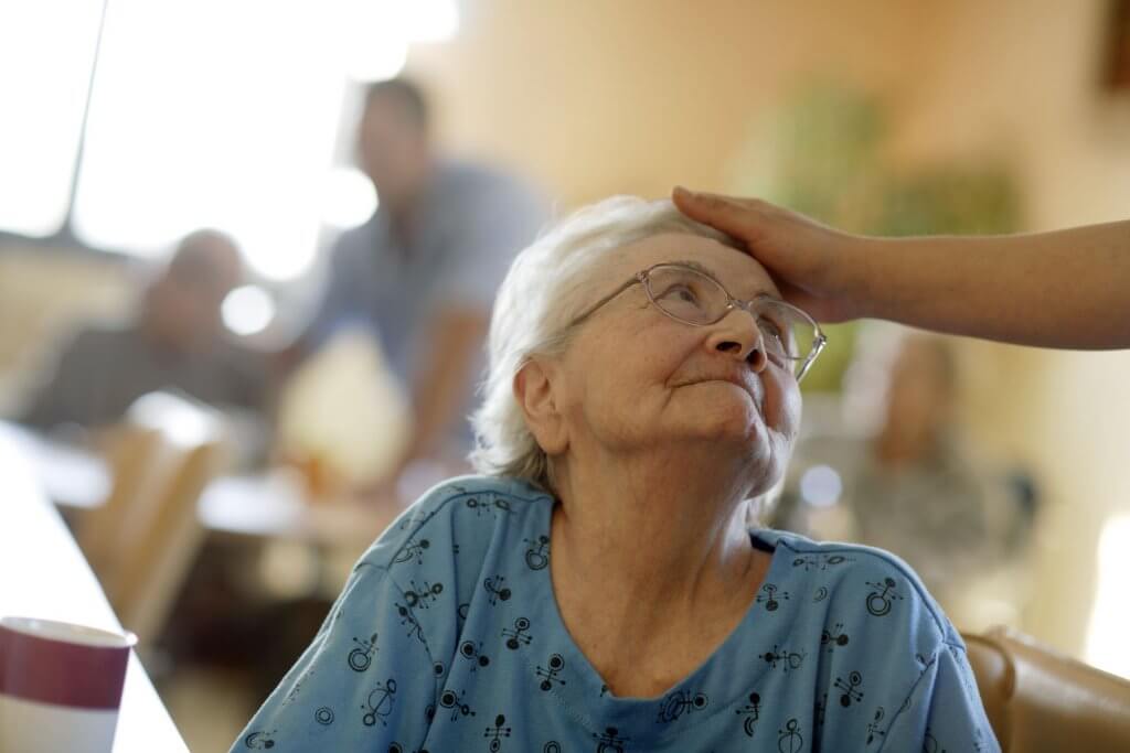 Препараты и таблетки для лечения деменции у пожилых людей