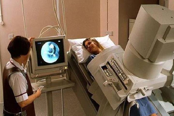 Процедура ирригоскопия кишечника. Рентгеноскопическое исследование желудка. Рентгенологическое исследование ЖКТ. Ирригоскопия рентгенологическое исследование. Рентгенологический метод исследования желудка.