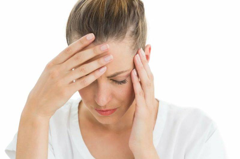 Причины боли за ухом: что у вас болит слева?