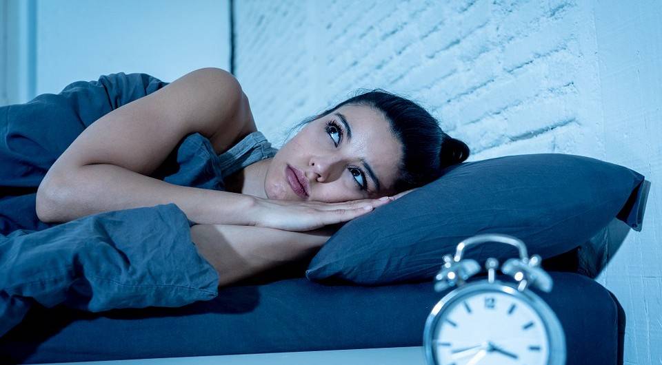 Почему может быть плохой сон ночью у взрослого? что делать в этом случае?