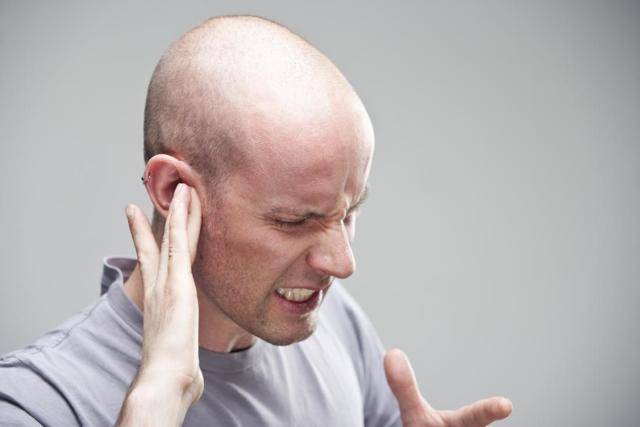 Боль в ушах при простуде