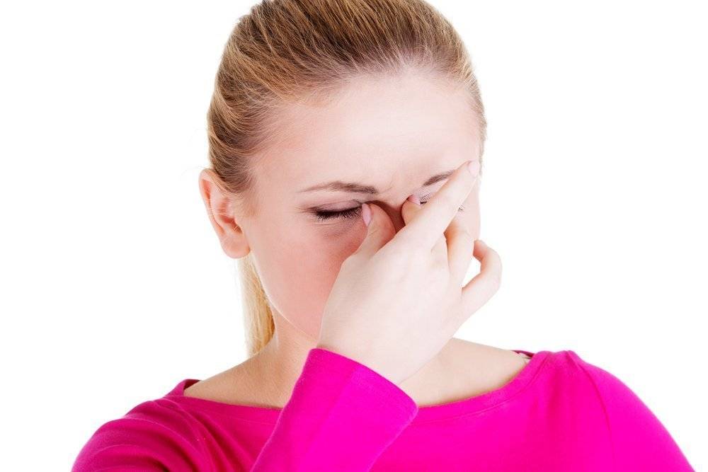 Причины и лечение заложенности носа с головной болью
