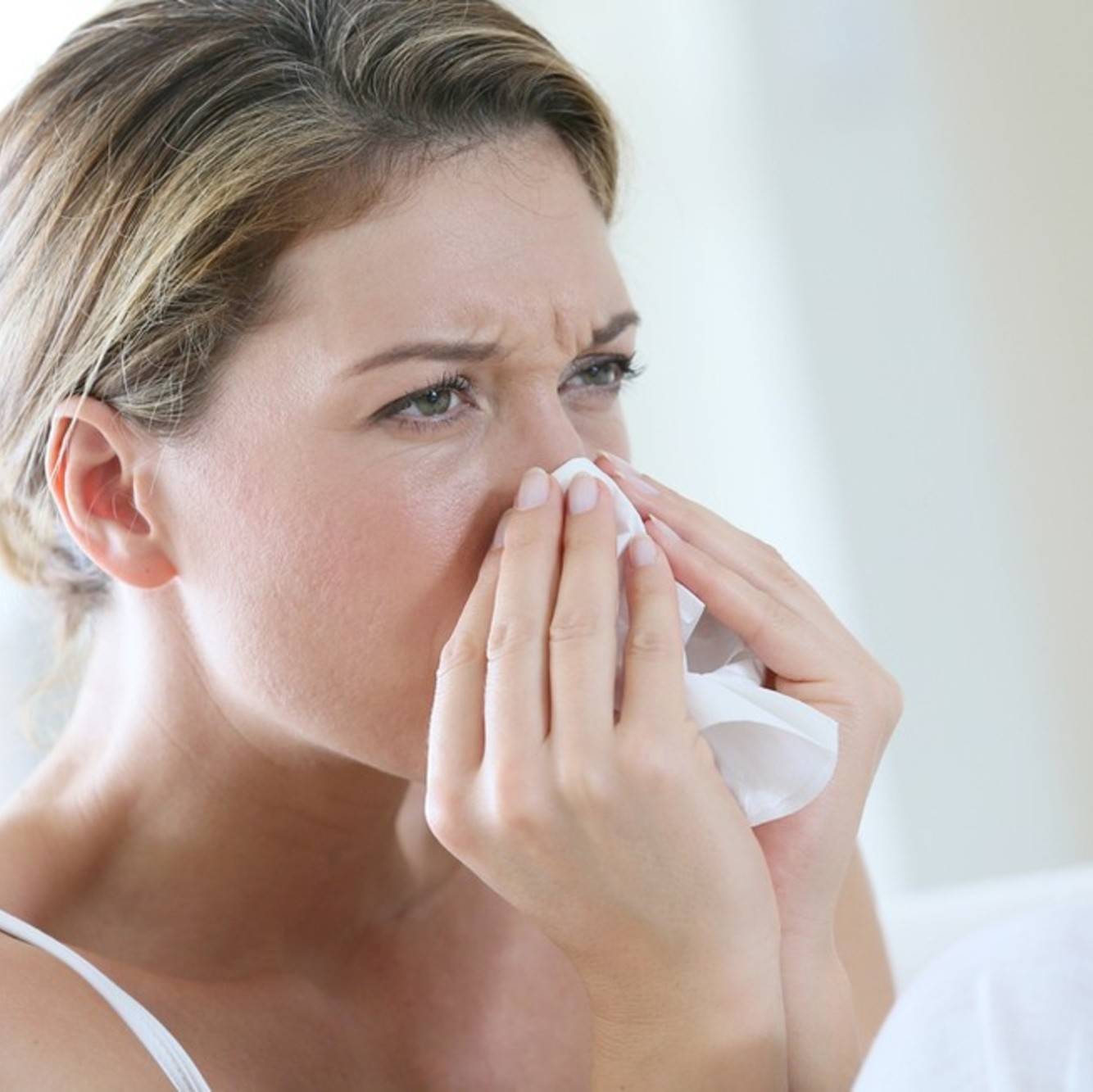 Заложенность носа насморка причины и лечение. Насморк. Заложенность носа без насморка.