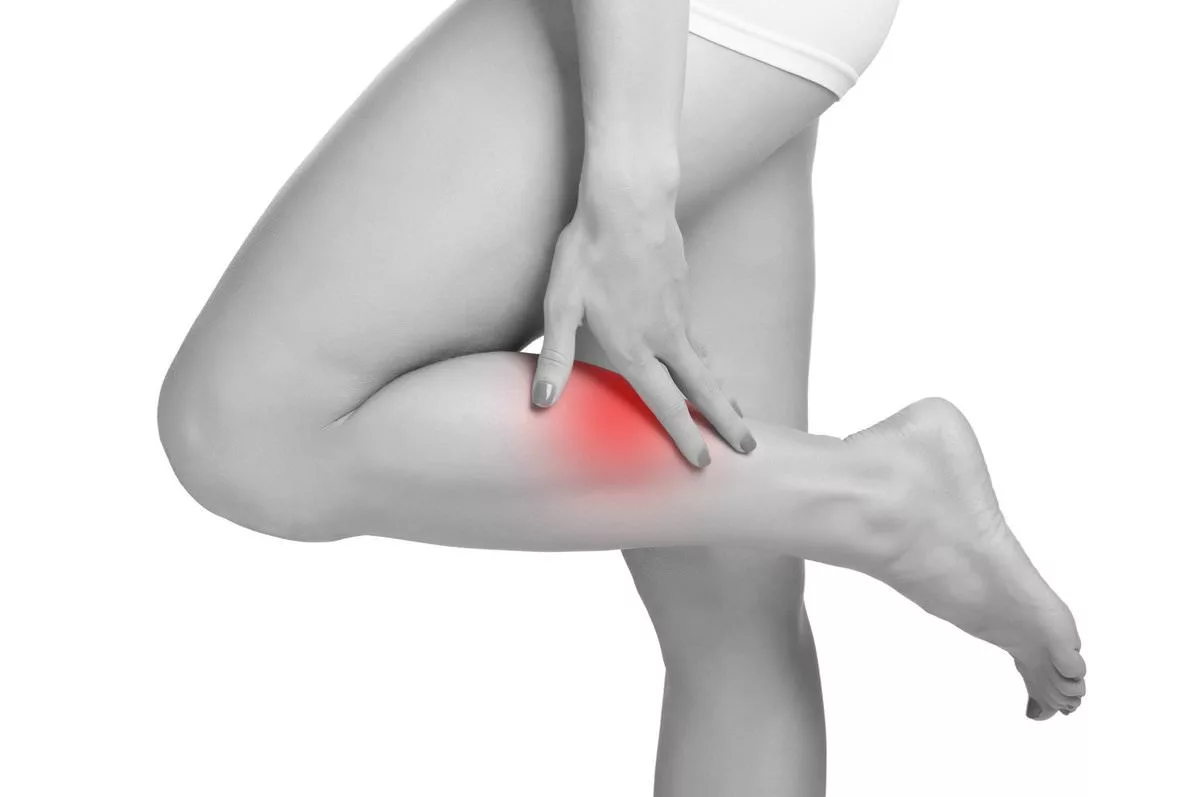 Боли в пояснице отдающие в ногу: причины, почему возникает боль