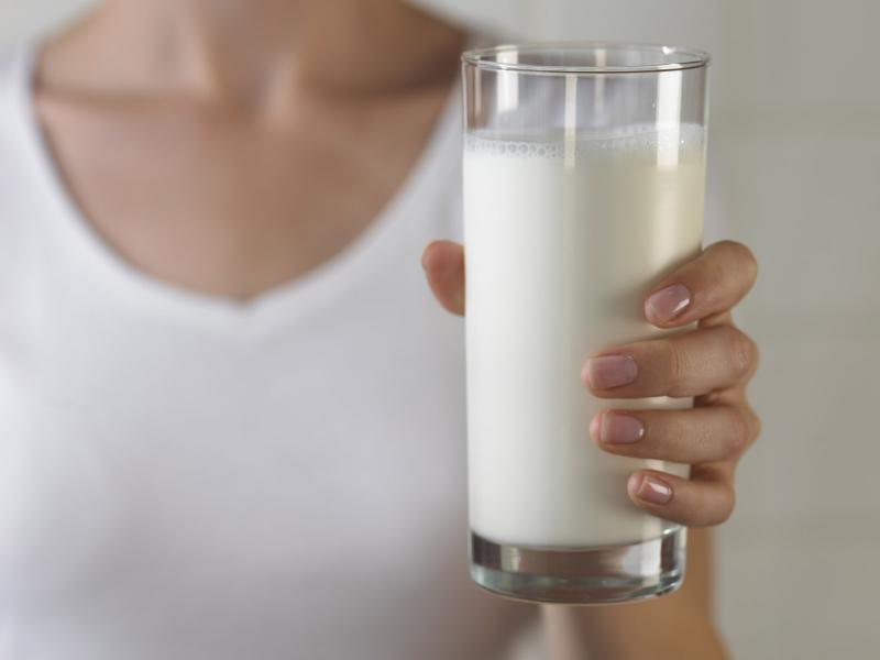 Козье молоко при гастрите с повышенной кислотностью: можно или нет