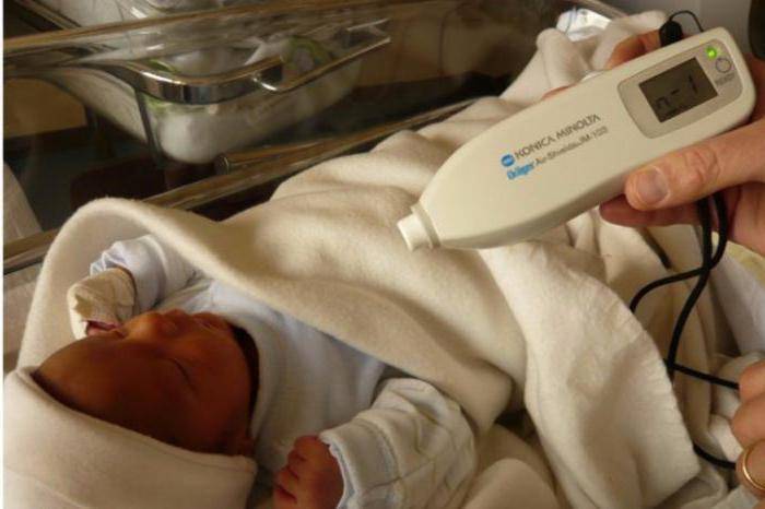 Фототерапия для лечения желтухи у новорожденных