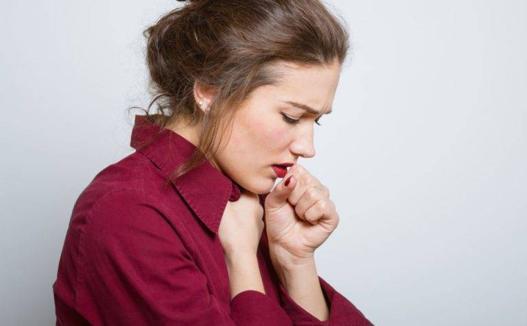 Как лечить если першит в горле и сухой кашель