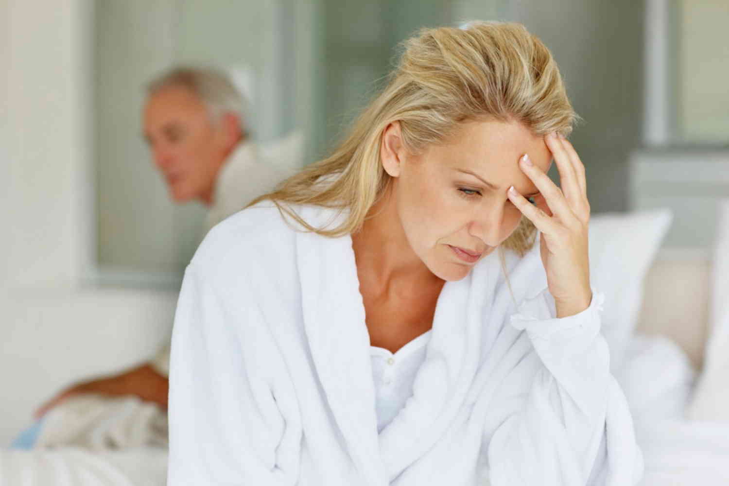 Симптомы климакса у женщин после 50: лечение и рекомендации