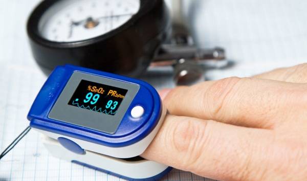 Незаменимая для измерения уровня кислорода в крови пульсоксиметрия: норма и отклонения