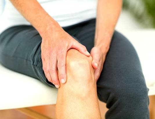 Резкая, острая, сильная боль в колене: причины, диагностика проблемы, лечение