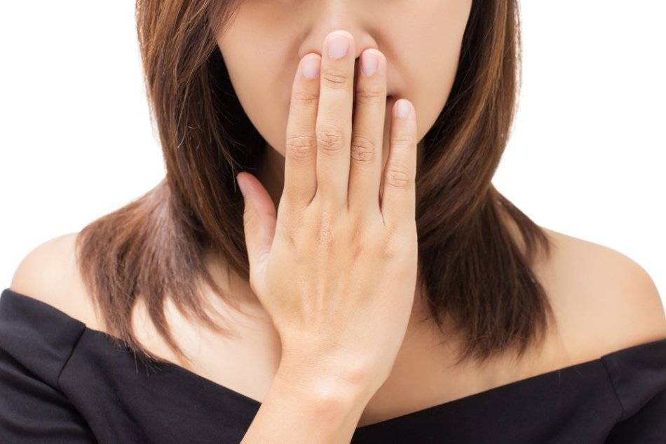 Металлический привкус во рту: причины у женщин, мужчин. почему во рту вкус металла